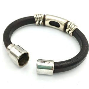 The Weekender - black leather bangle